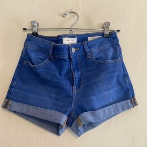 Stretch Jean shorts